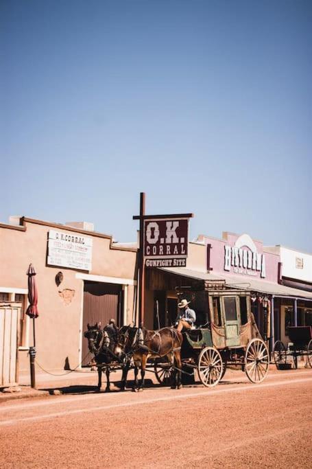 Silver Spur Homestead Luxury Glamping - The Cowboy Tombstone Exteriör bild